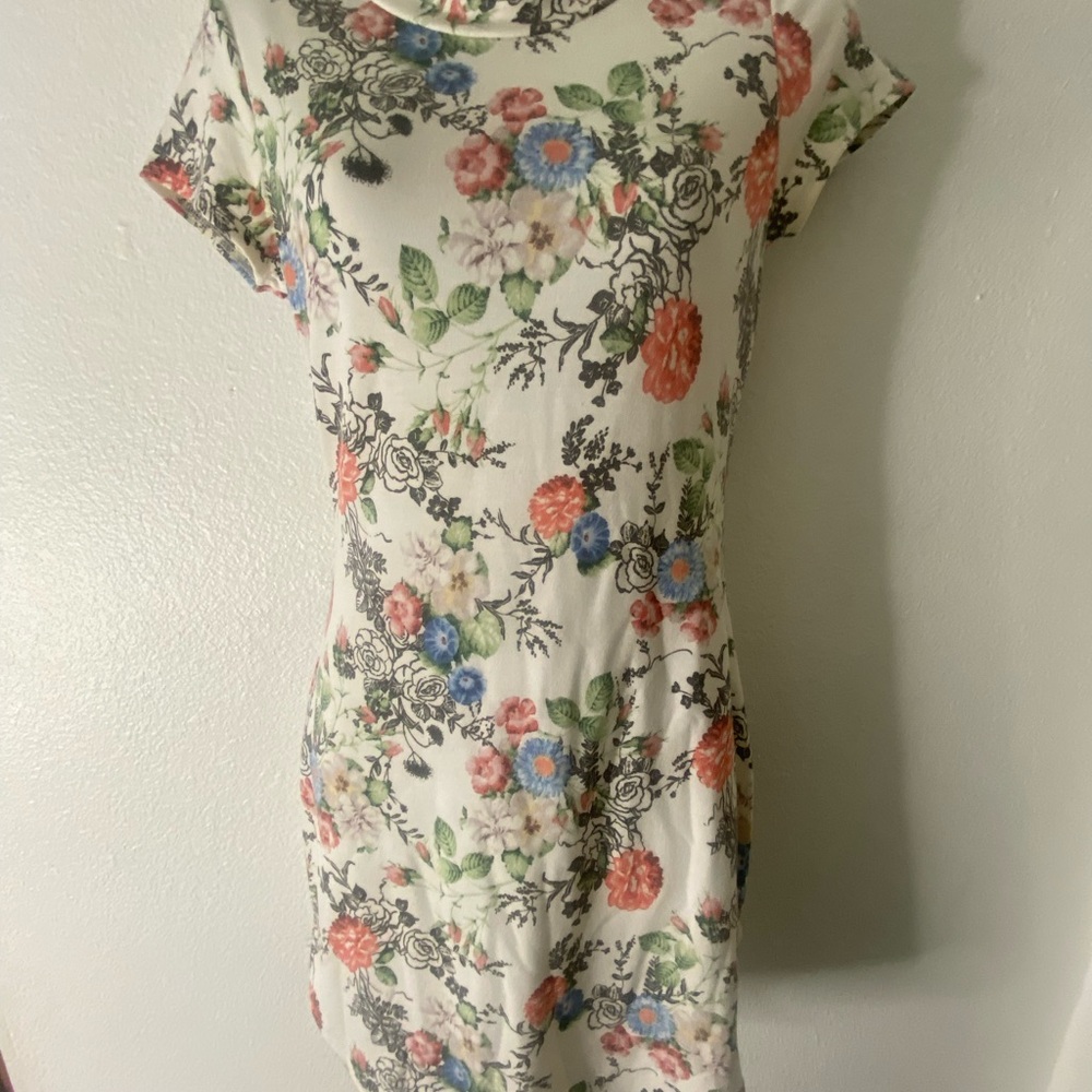 Poetry Muted Floral on Cream Background Cap Sleeved Curved Hem T-Shirt Dress